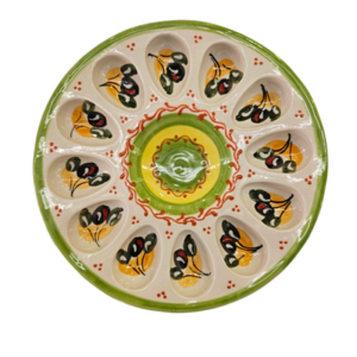 Plato huevos rellenos